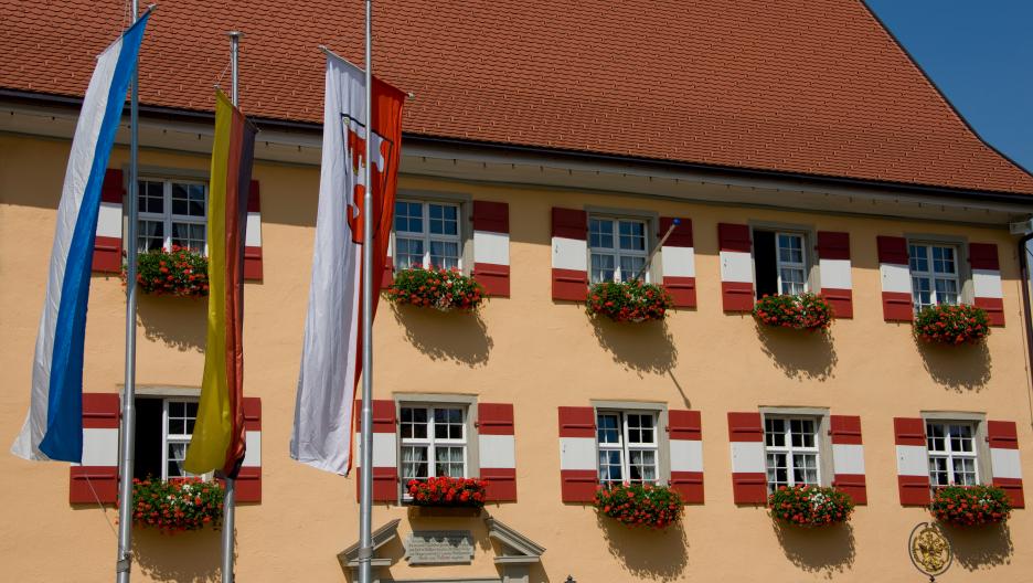 Kompleksowy przewodnik po korzyściach płynących z gadżetów promocyjnych dla miast, gmin i urzędów