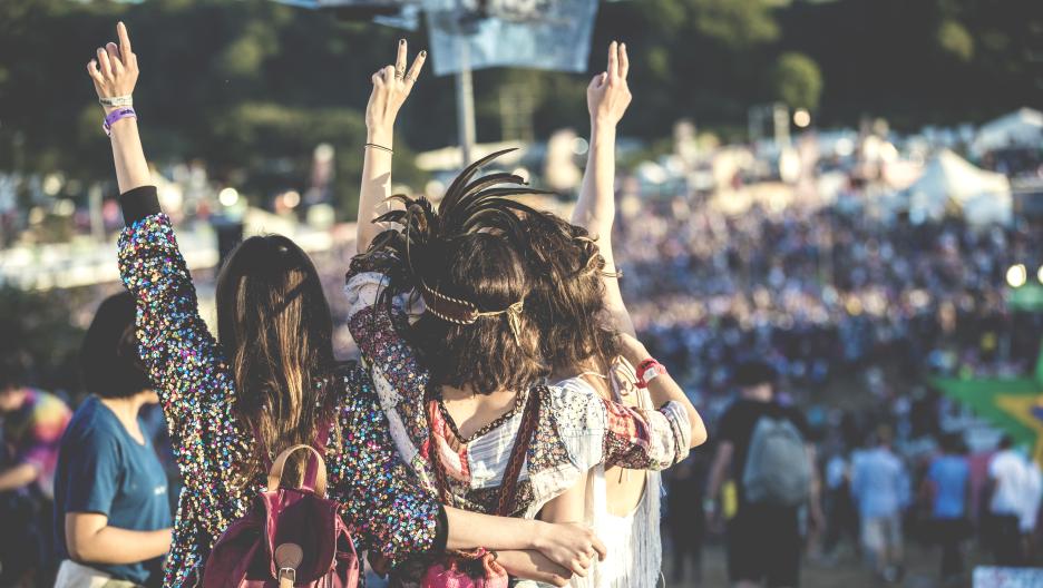 Niezbędne gadżety festiwalowe dla maksymalnej zabawy i przyjemności